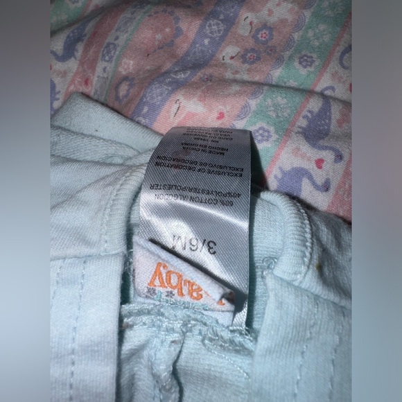 3-6 mo Babygirl Winter Lot - Picture 13 of 14